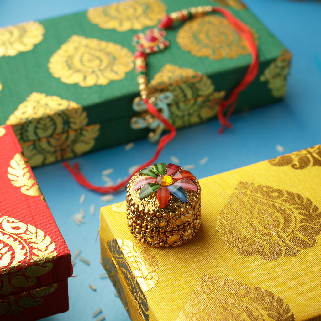 🥰 Surprise 😍 Rakhi gift box idea • how to make Raksha Bandhan gift box • Raksha  Bandhan gift box diy - YouTube